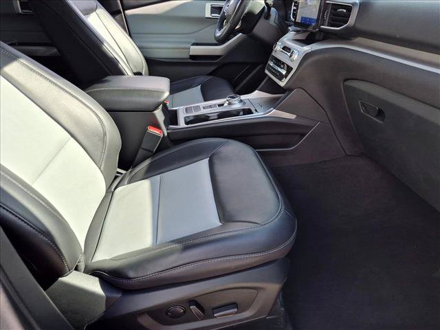 Certified 2023 Ford Explorer XLT w/ Equipment Group 202A RWD image 19