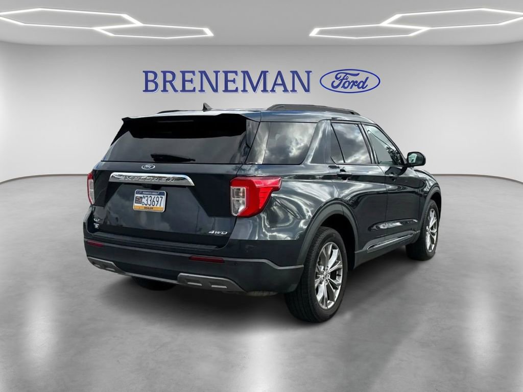 Certified 2022 Ford Explorer XLT w/ Equipment Group 202A image 6
