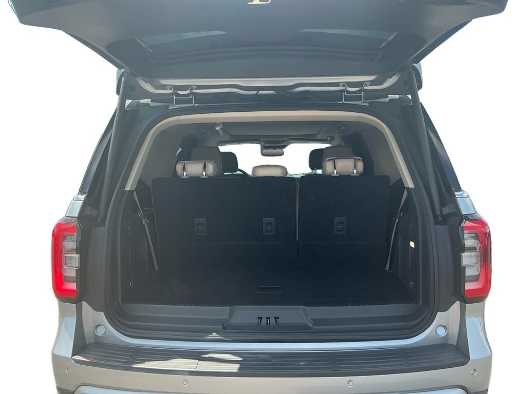 Certified 2024 Ford Expedition Limited RWD image 24