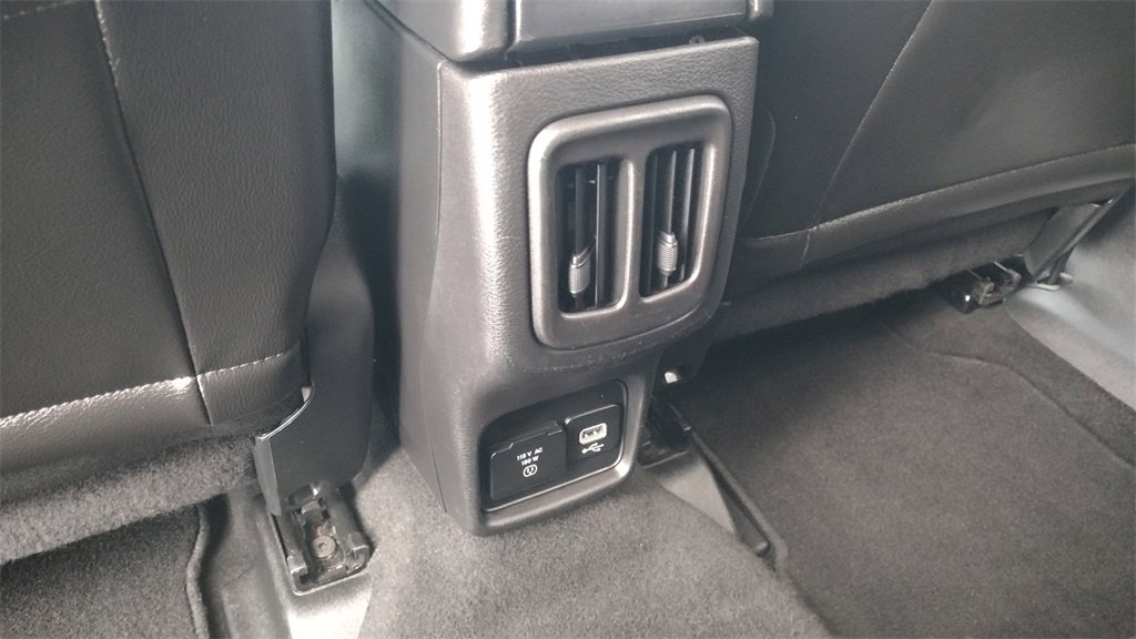 Used 2019 Jeep Compass Limited image 23