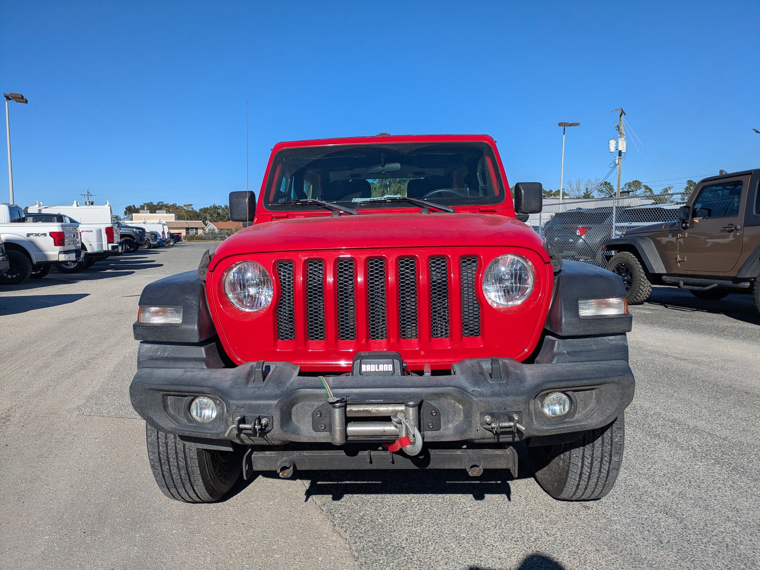 Used 2019 Jeep Wrangler Sport image 9