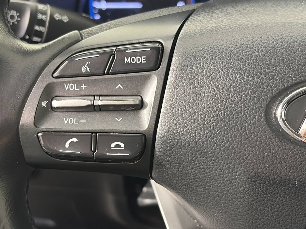 Used 2018 Hyundai Kona SEL AWD/4WD image 17
