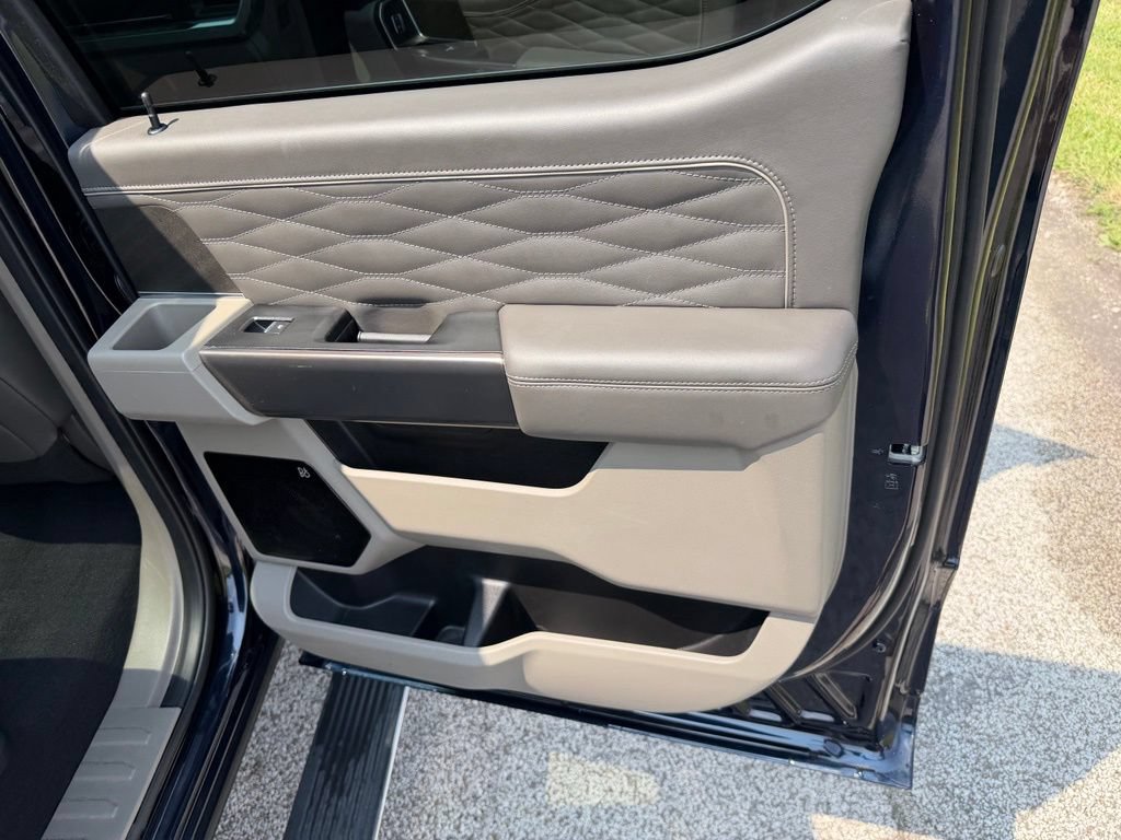 Certified 2025 Ford F450 Platinum w/ Platinum Plus Package AWD/4WD image 53