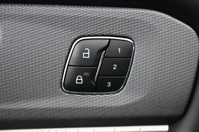 Certified 2025 Ford Explorer ST AWD/4WD image 17