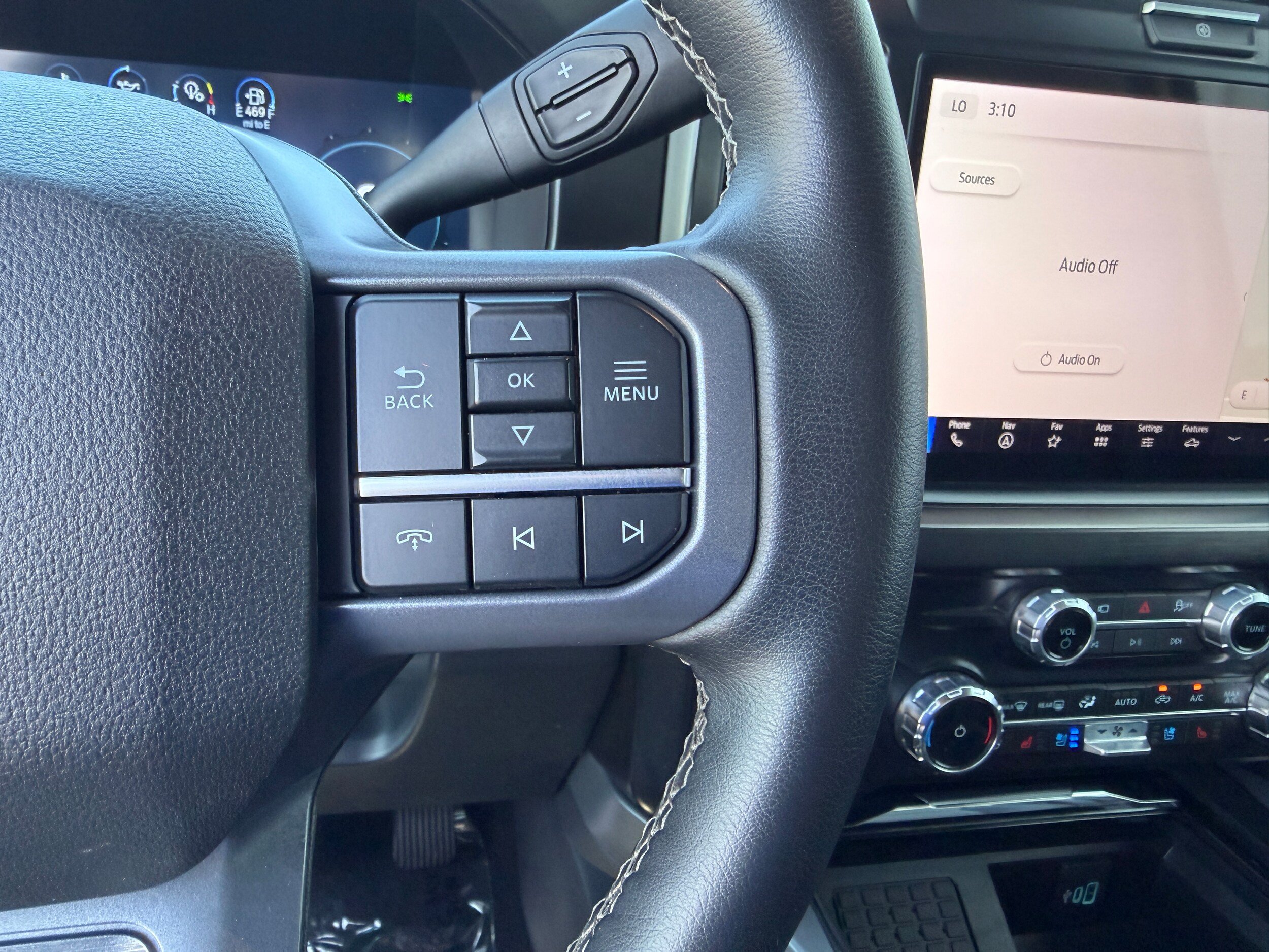 Certified 2026 Ford F250 Lariat AWD/4WD image 19