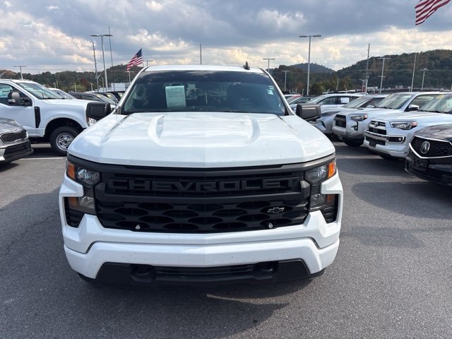 Used 2025 Chevrolet Silverado 1500 Custom w/ Turbomax Blackout Package AWD/4WD image 4