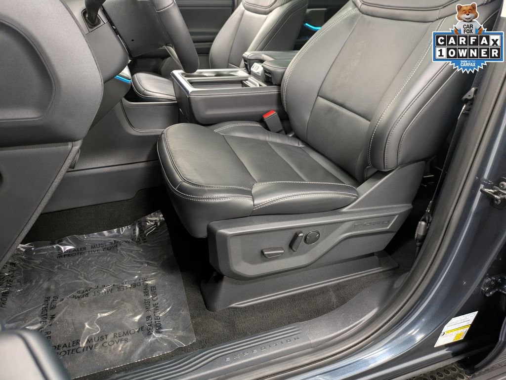 Certified 2025 Ford Expedition Platinum w/ Driver's Package AWD/4WD image 14