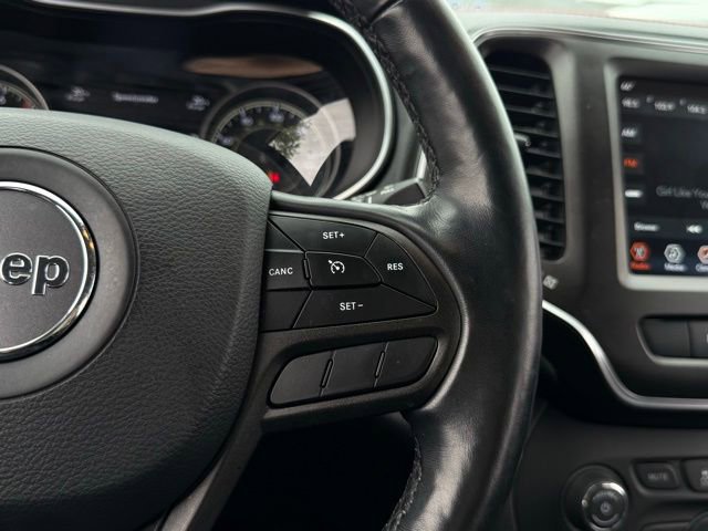 Used 2020 Jeep Cherokee Trailhawk w/ Cold Weather Group AWD/4WD image 8