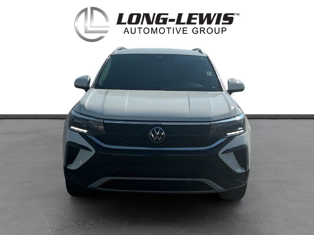 Used 2024 Volkswagen Taos SE AWD/4WD image 11