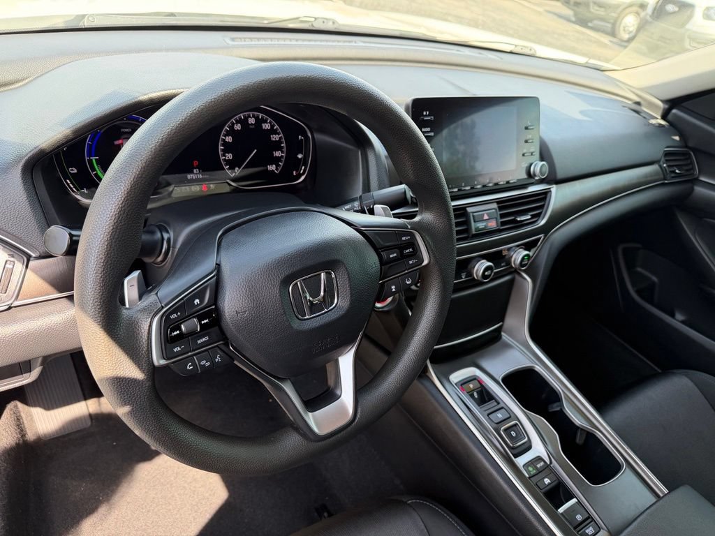 Used 2020 Honda Accord Hybrid image 25