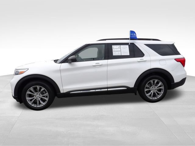 Certified 2022 Ford Explorer XLT w/ Equipment Group 202A RWD image 5