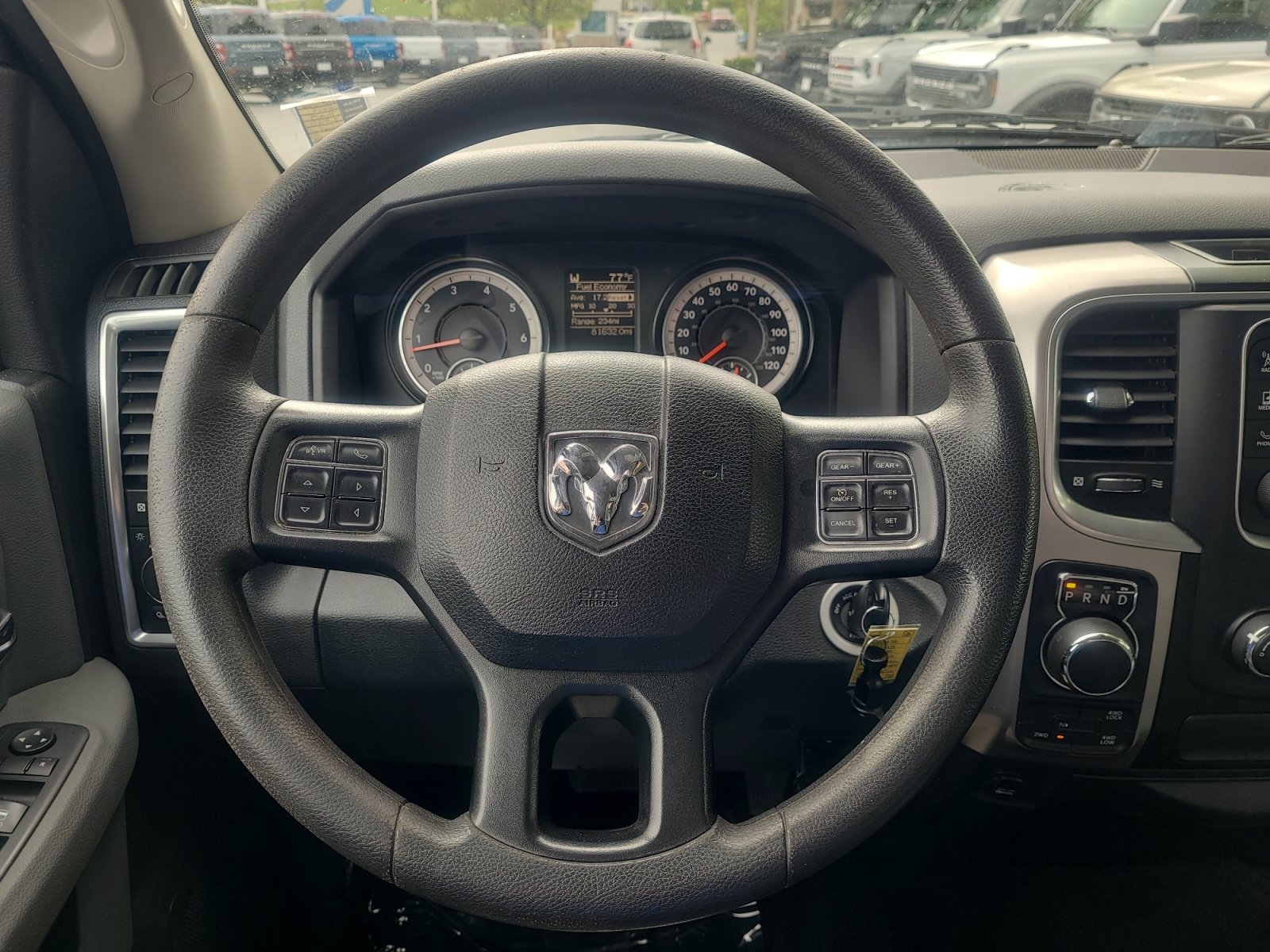 Used 2018 RAM 1500 Classic SLT AWD/4WD image 9