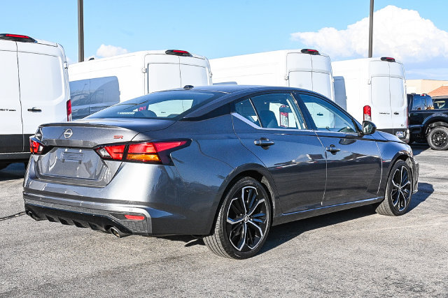 Used 2025 Nissan Altima 2.5 SR FWD image 9