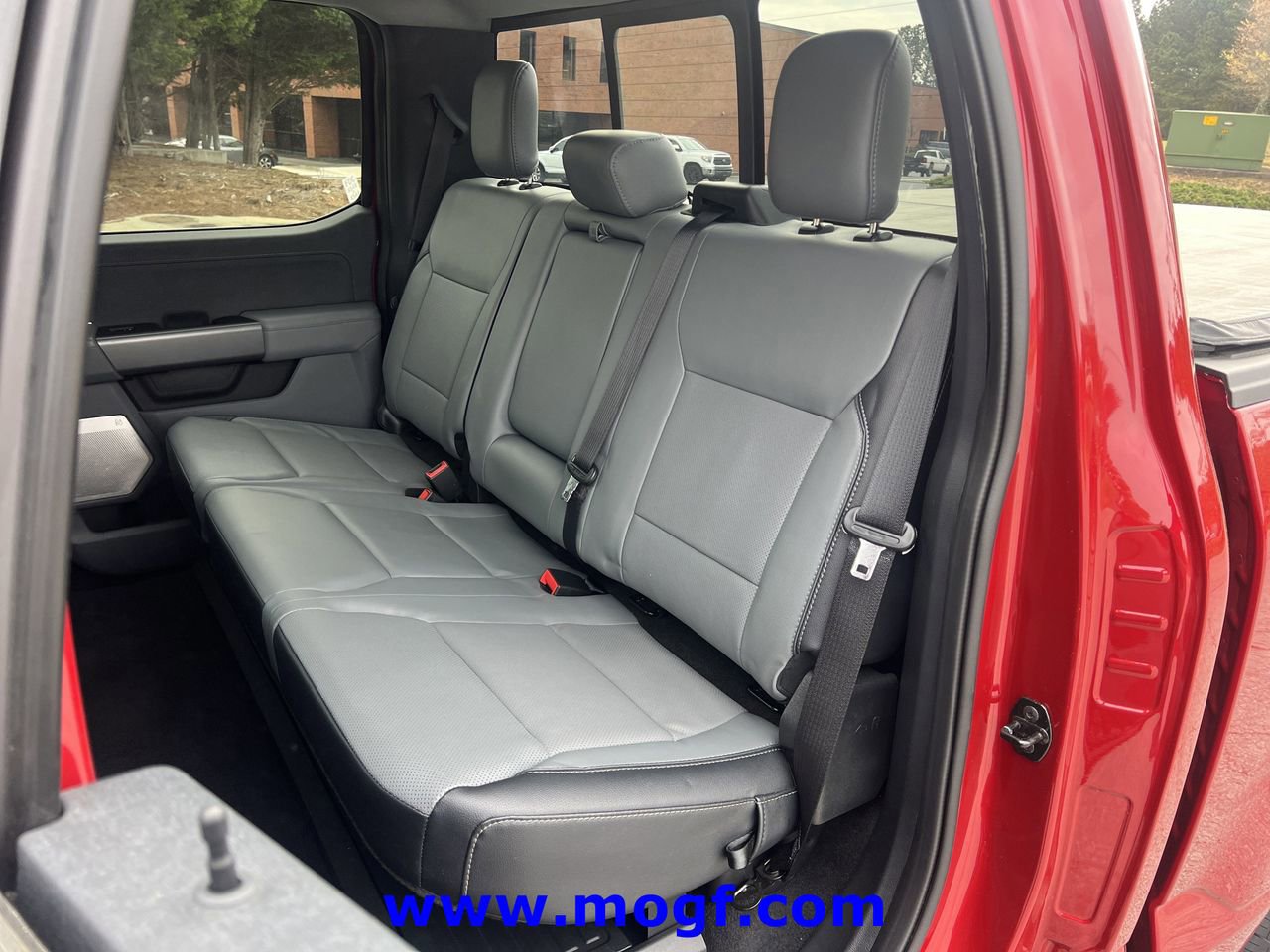 Certified 2023 Ford F150 Lariat w/ Equipment Group 502A High image 25