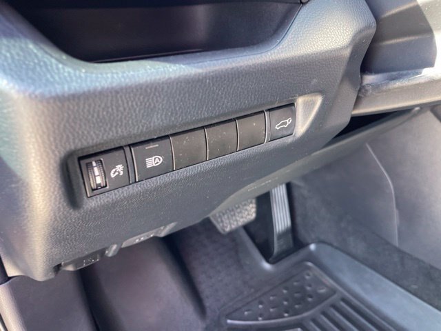 Used 2022 Toyota RAV4 XLE Premium FWD image 15