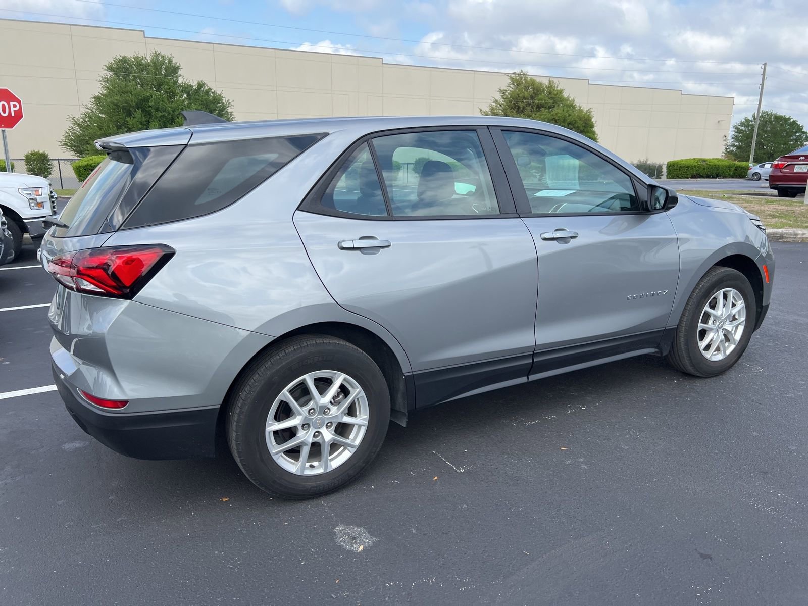 Used 2024 Chevrolet Equinox LS image 5