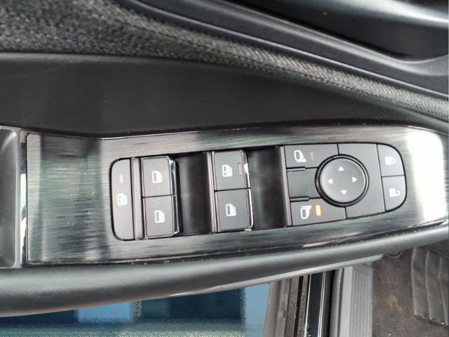 Used 2023 Nissan Rogue S image 20