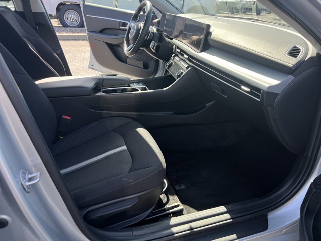Used 2025 Hyundai Sonata SEL FWD image 12