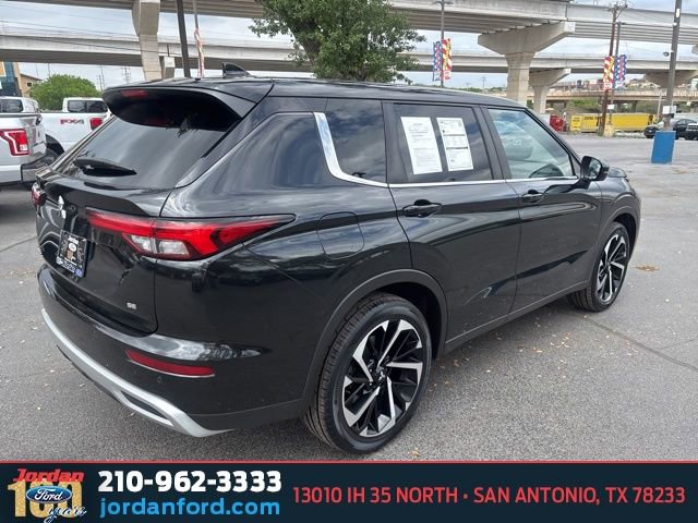 Used 2023 Mitsubishi Outlander SE AWD/4WD image 8
