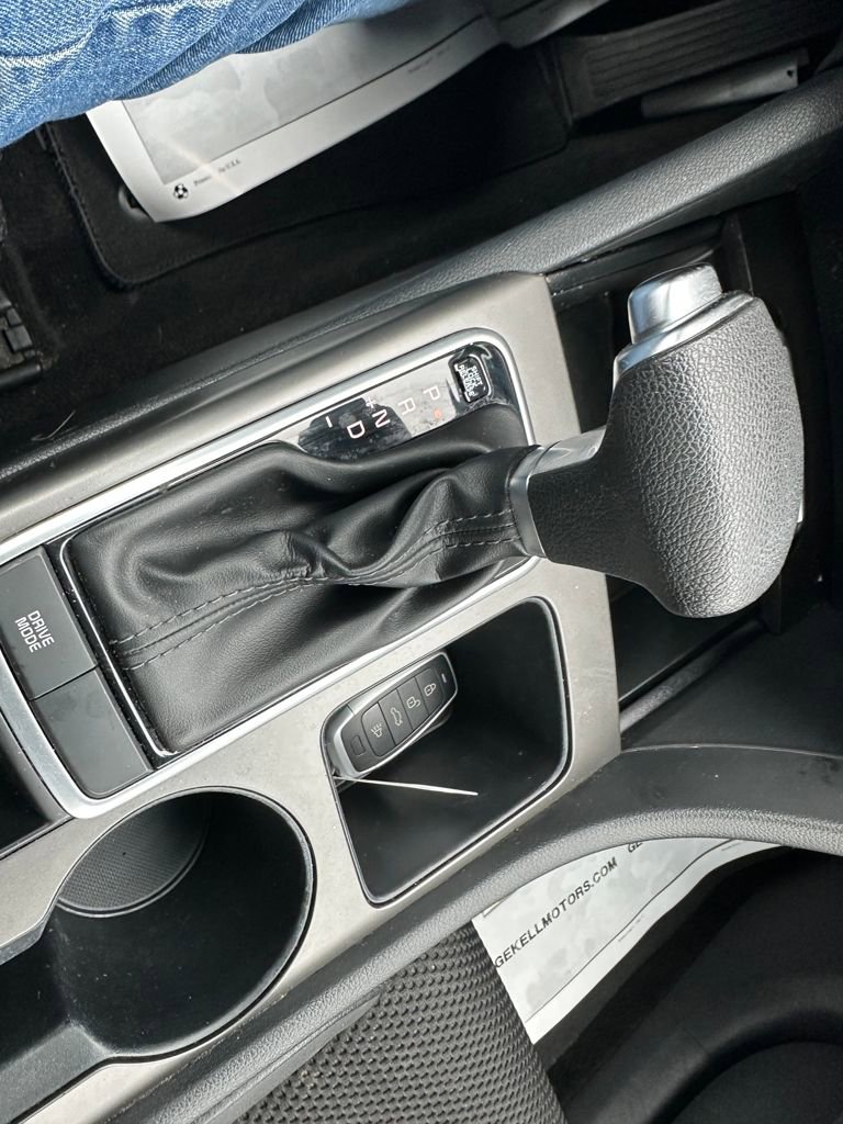 Used 2019 Kia Optima S image 14