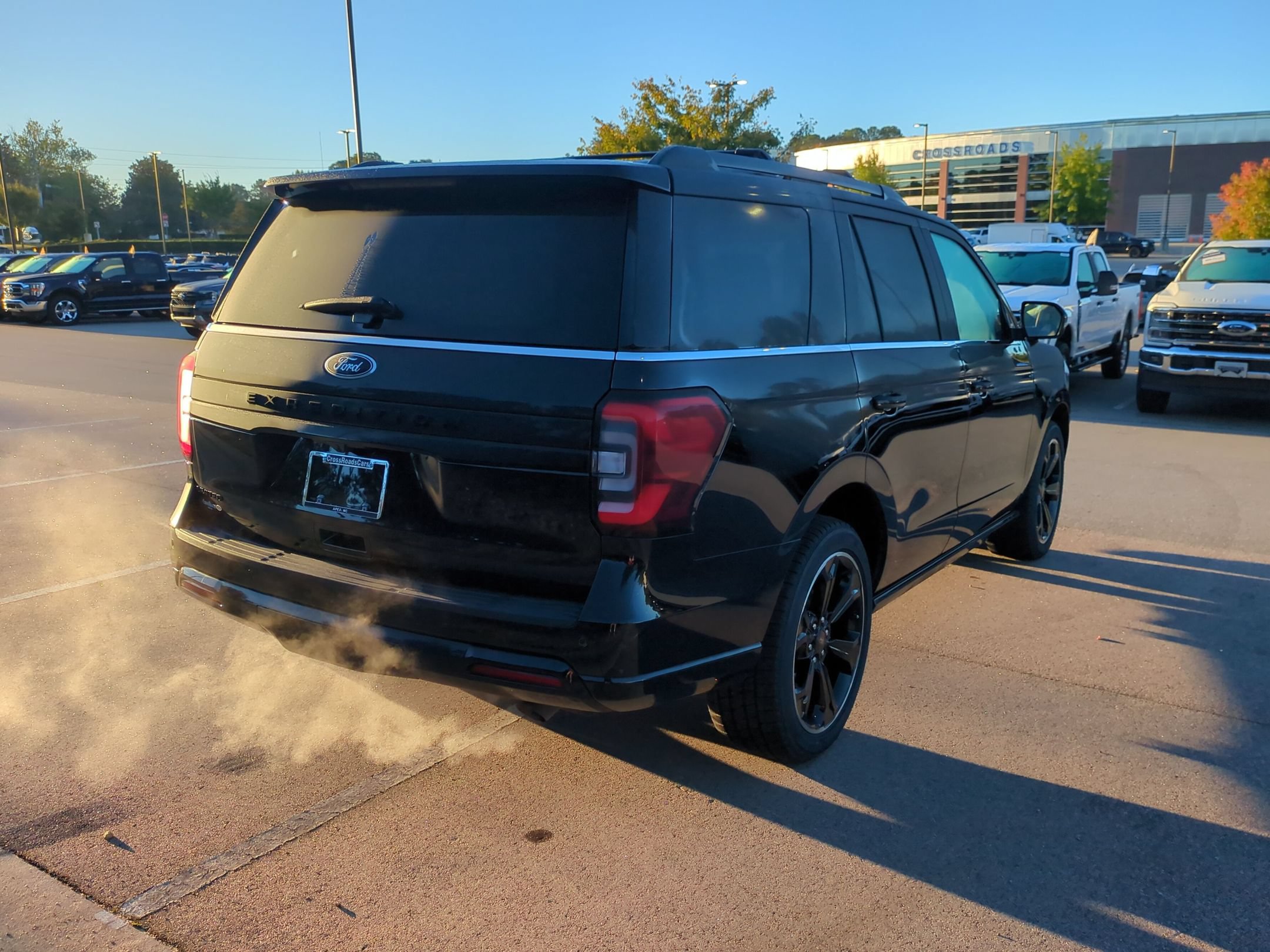 Certified 2023 Ford Expedition Limited AWD/4WD image 4