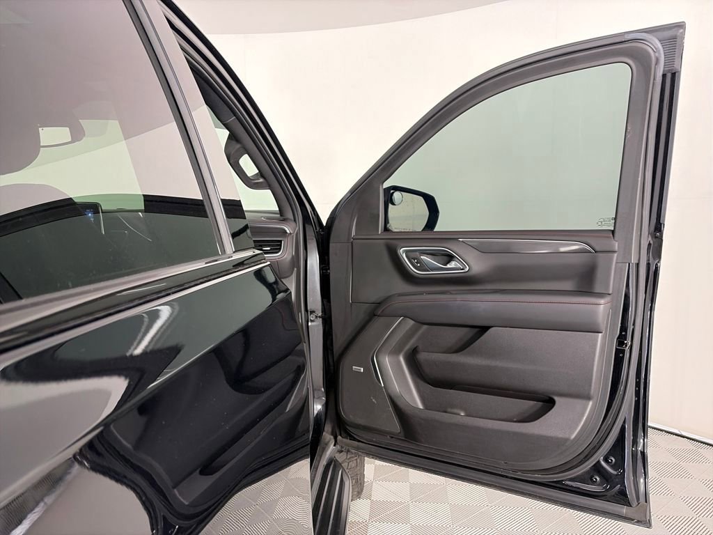 Used 2021 Chevrolet Suburban RST w/ Rear Media and Nav Package image 32