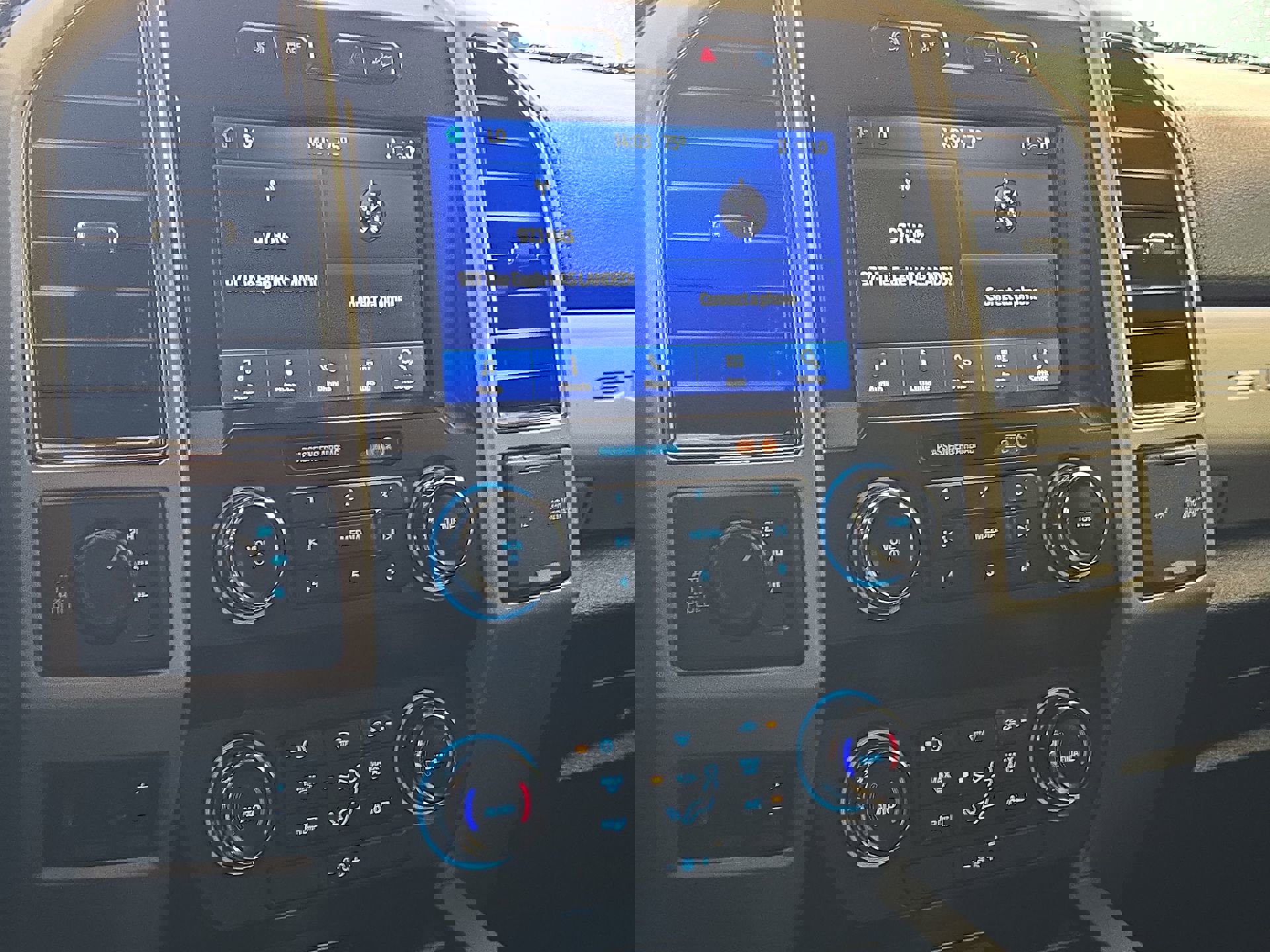 Certified 2021 Ford F250 Lariat w/ FX4 Off-Road Package image 16