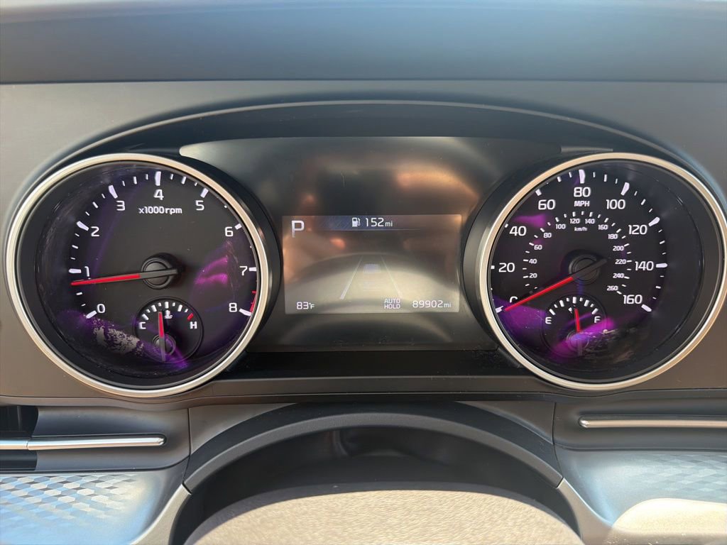 Used 2024 Kia Carnival LX FWD image 26