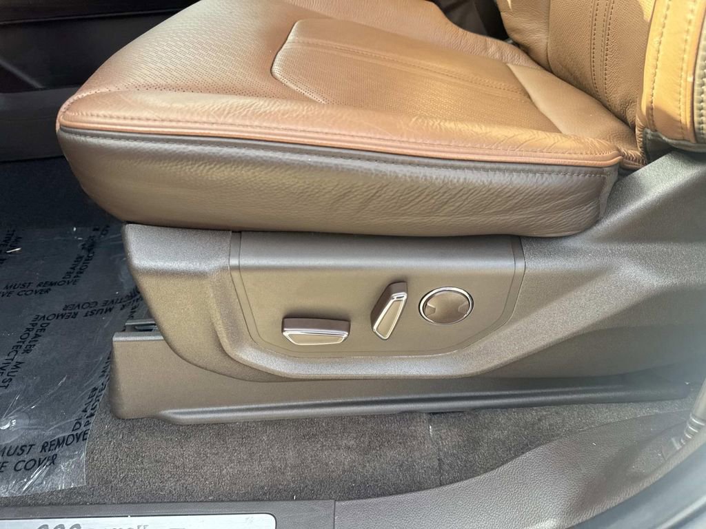 Certified 2024 Ford Expedition King Ranch image 21