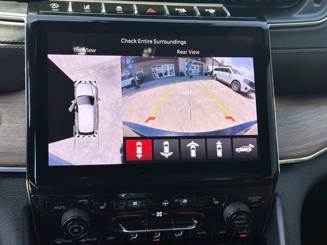 Used 2025 Jeep Grand Cherokee L Summit AWD/4WD image 29