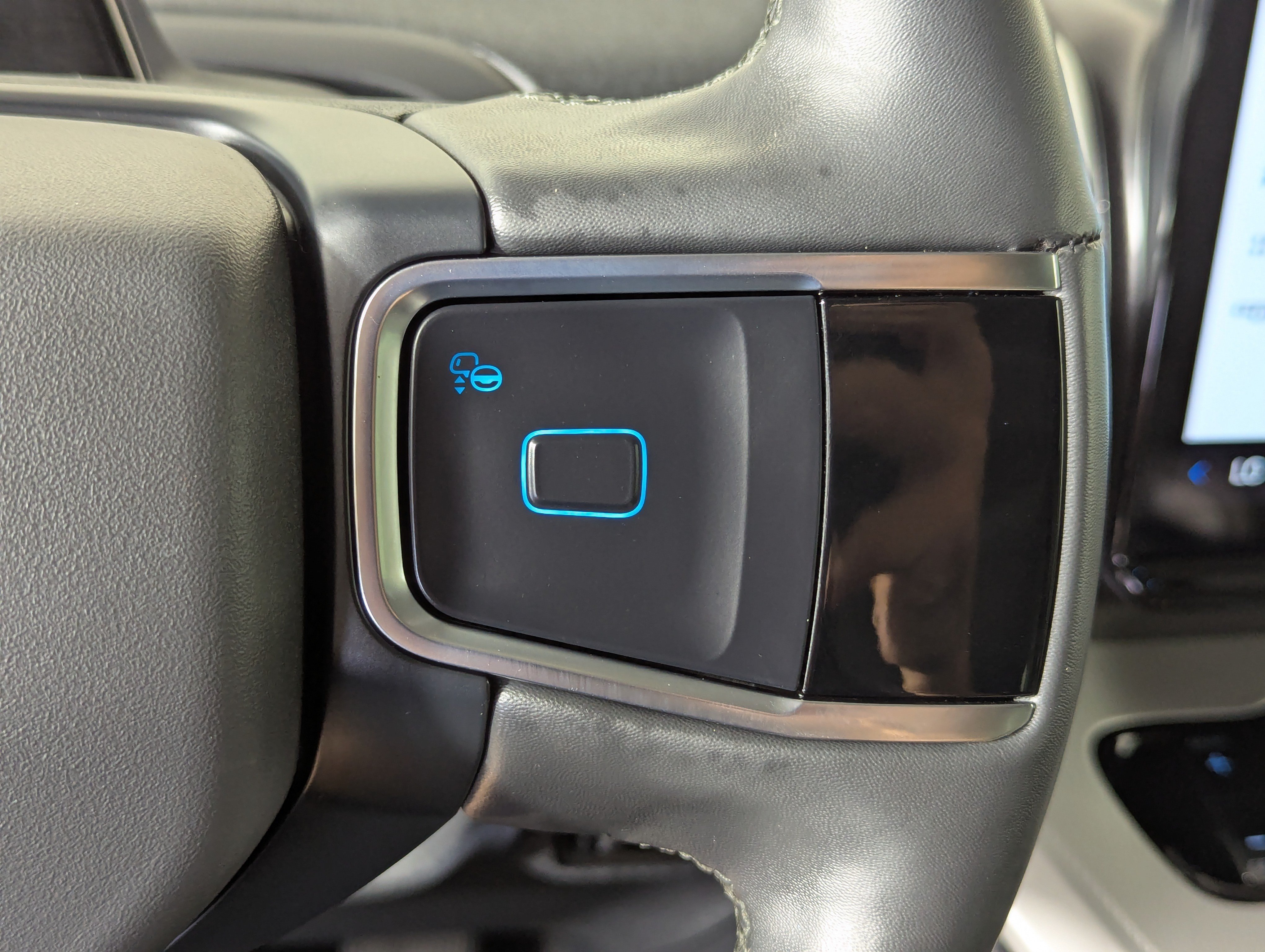 Certified 2025 Ford Expedition Max Active RWD image 37
