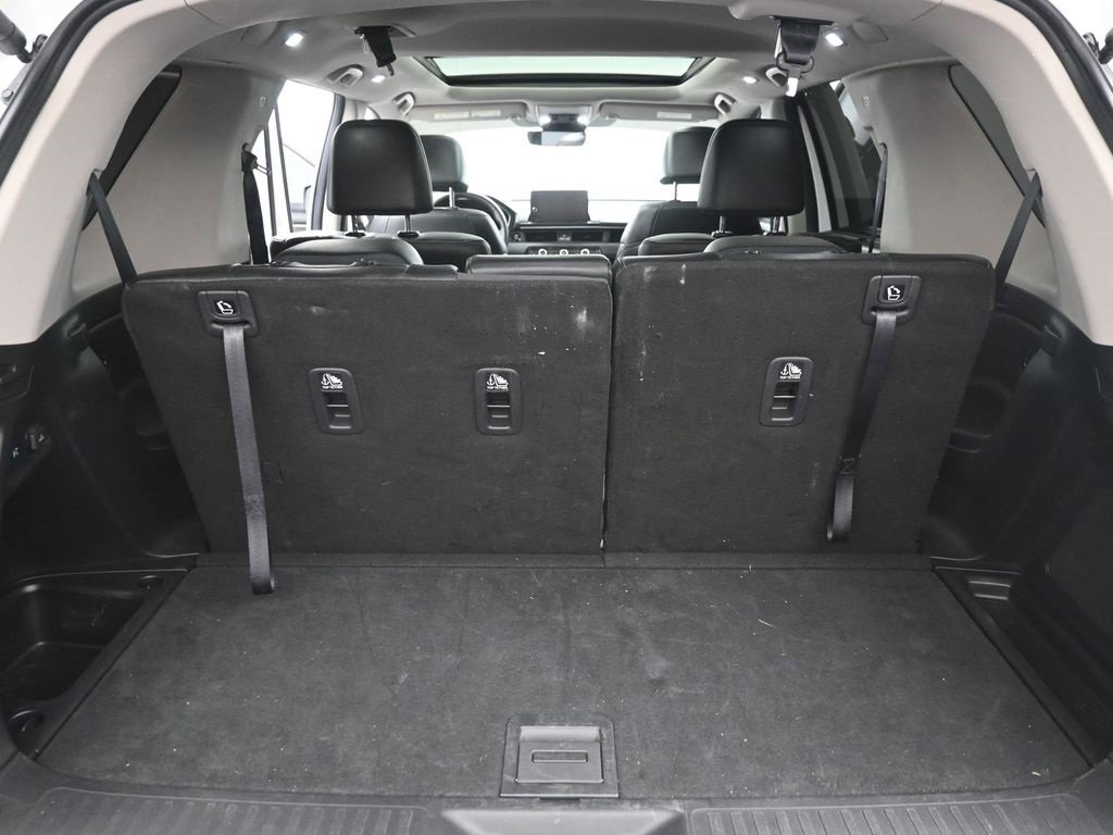 Used 2024 Honda Pilot Touring image 23