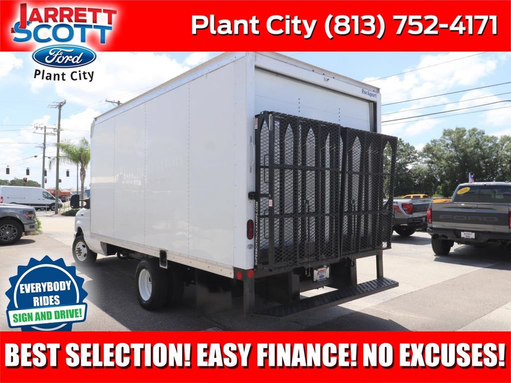 Certified 2024 Ford E-350 and Econoline 350 Super Duty w/ Power Windows & Locks Group