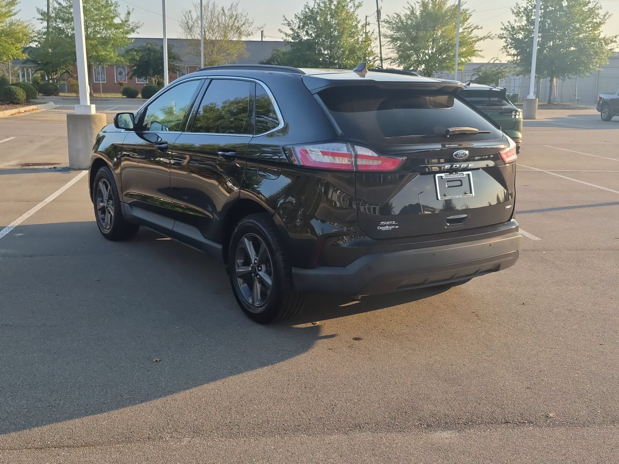 Certified 2022 Ford Edge SEL w/ Sport Appearance Package AWD/4WD image 6
