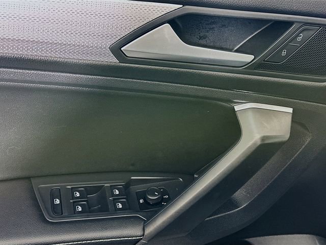 Used 2023 Volkswagen Tiguan S image 18