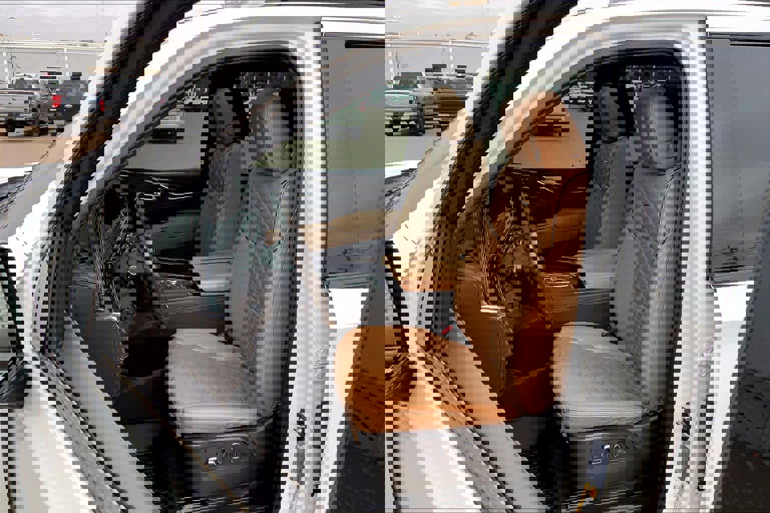 Used 2021 Cadillac Escalade Sport w/ Driver Assist Tech Package image 10