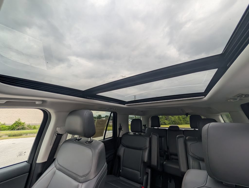 Certified 2025 Ford Expedition Active AWD/4WD image 21