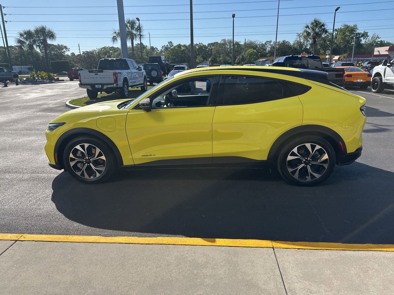 Certified 2025 Ford Mustang Mach-E Select w/ Comfort Package Lite RWD image 7