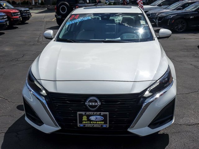 Used 2024 Nissan Altima 2.5 SL AWD/4WD image 5