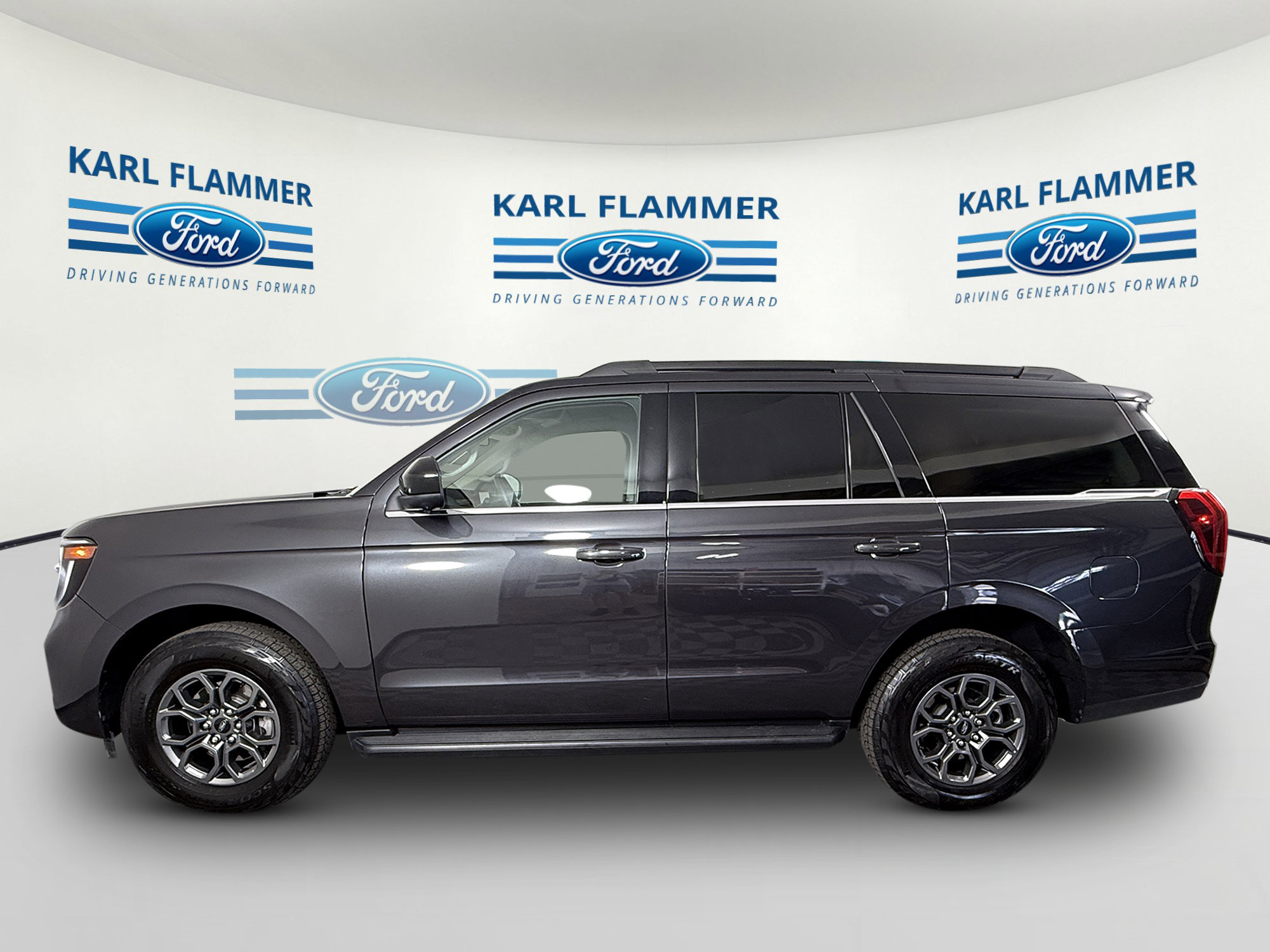 Certified 2025 Ford Expedition Active RWD image 5