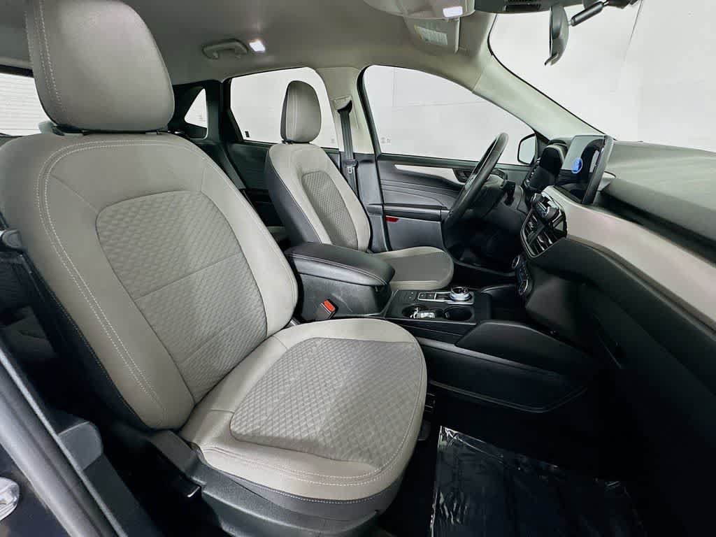 Certified 2022 Ford Escape SE w/ SE Sport Appearance Package FWD image 15