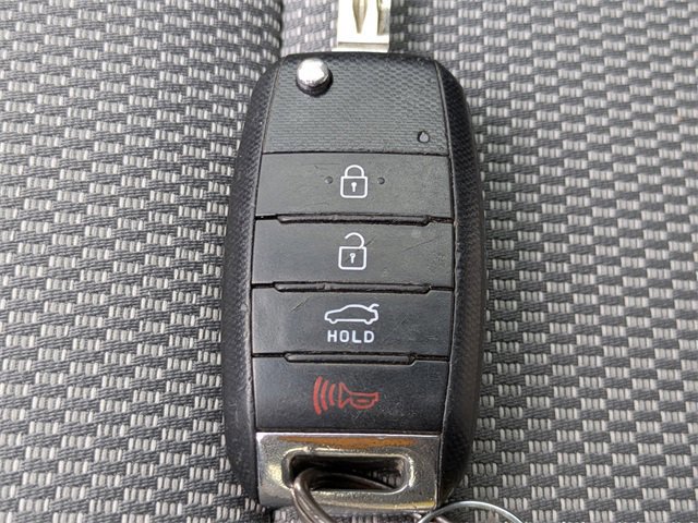 Used 2017 Kia Forte LX image 23