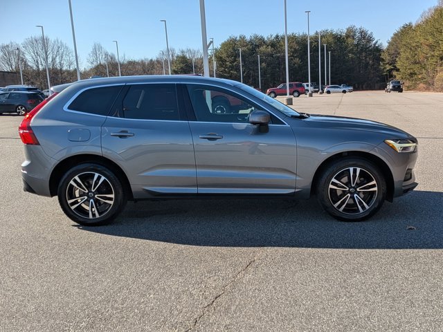Used 2020 Volvo XC60 T5 Momentum w/ Protection Package Premier image 6