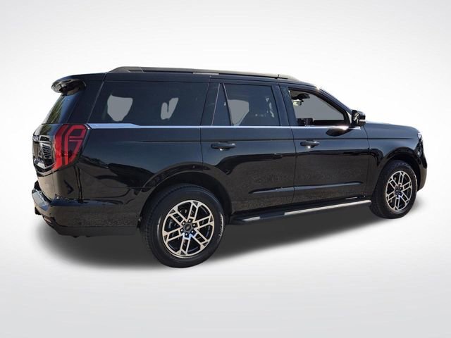 Certified 2025 Ford Expedition Active image 5