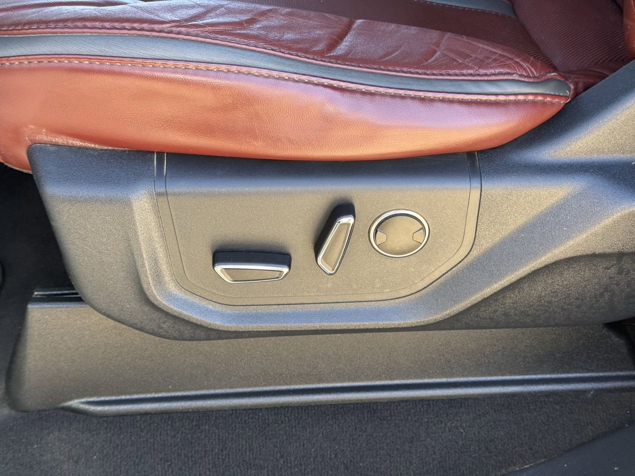 Certified 2022 Ford F350 Platinum image 26