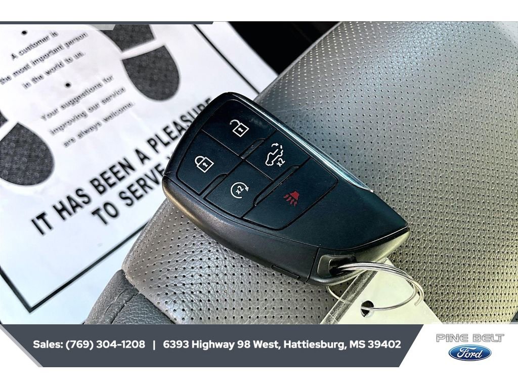 Used 2023 GMC Sierra 1500 SLT w/ SLT Premium Package image 9