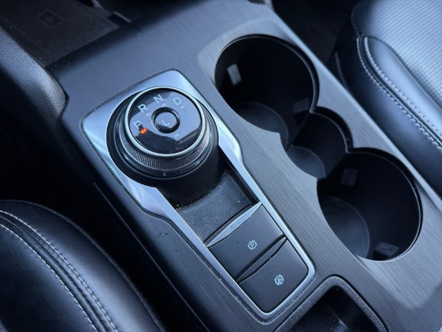 Certified 2025 Ford Escape Platinum AWD/4WD image 18