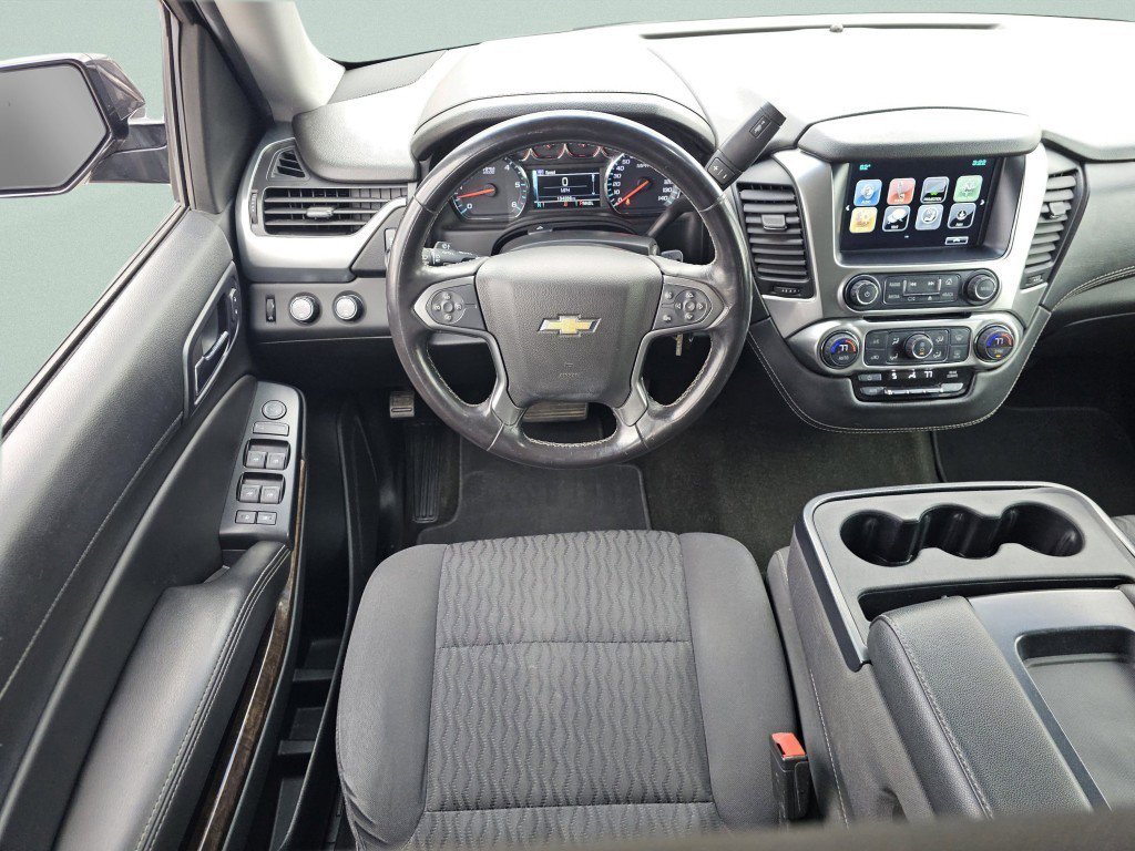 Used 2017 Chevrolet Suburban LS image 4