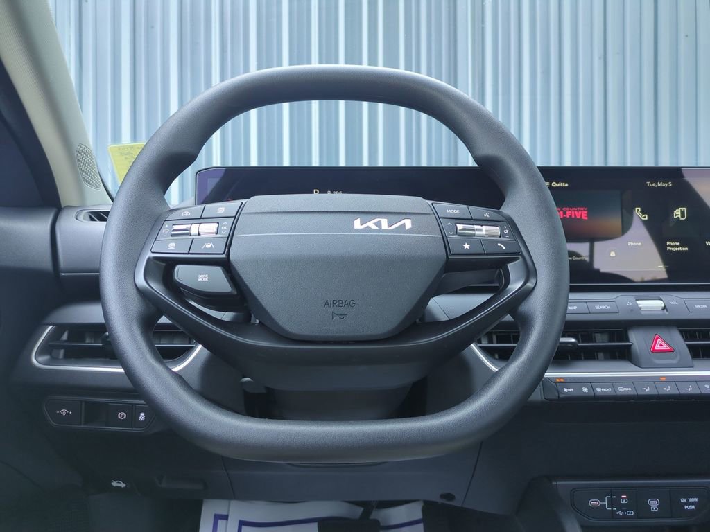 Used 2025 Kia K4 FWD image 15