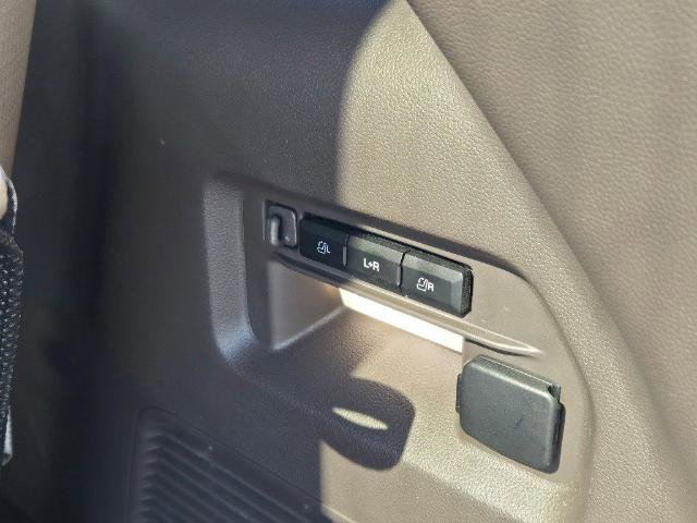 Certified 2023 Ford Explorer Platinum w/ Technology Package image 19